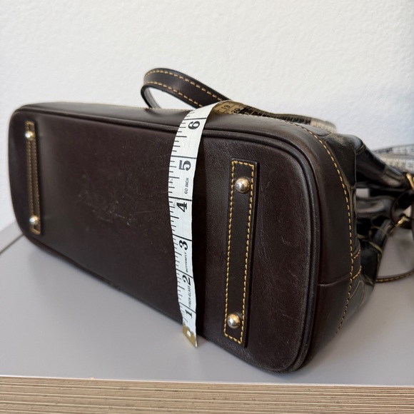 Dooney and Bourke Brown Croc Embossed Leather Tote with Matching Wristlet - Picture 8 of 13